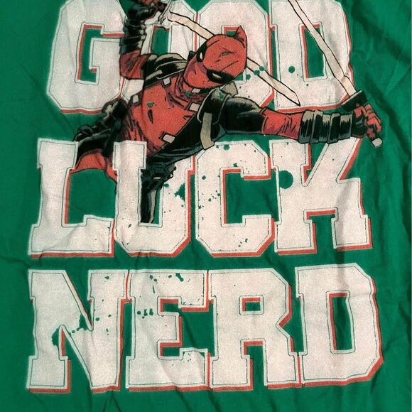 deadpool marvel graphic shirt size medium - Picture 1 of 3